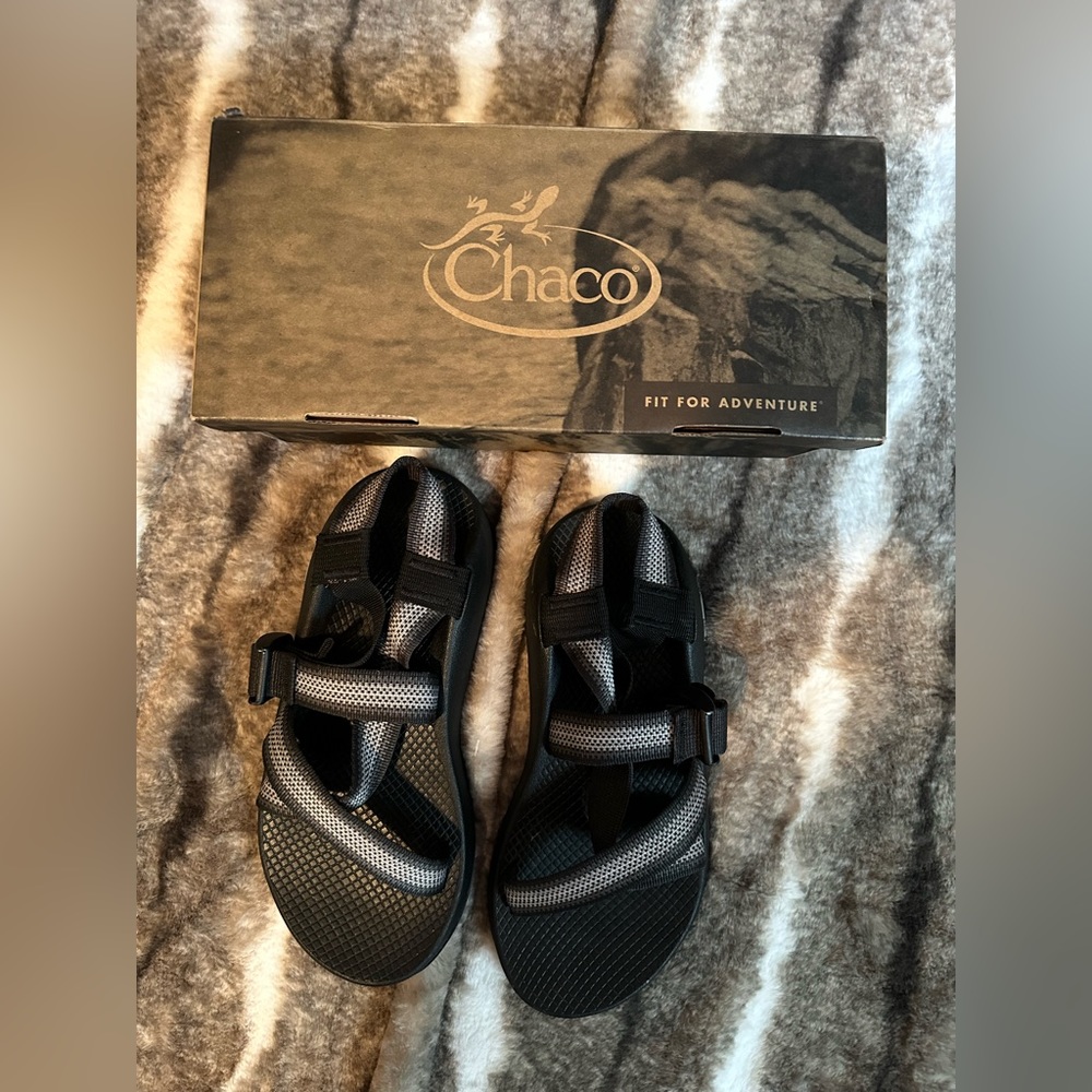 Chaco Z1 Classic Men’s Size 7  Worn Once Excellent condition